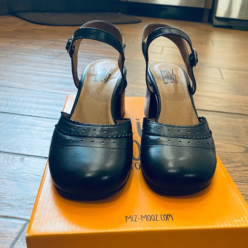Miz Mooz Black Leather Mary Jane Slingback Heels. Unworn. Beautiful shoes - Picture 9 of 16